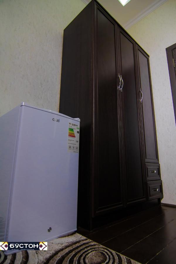 Hotel Buston Chkalovsk Buitenkant foto