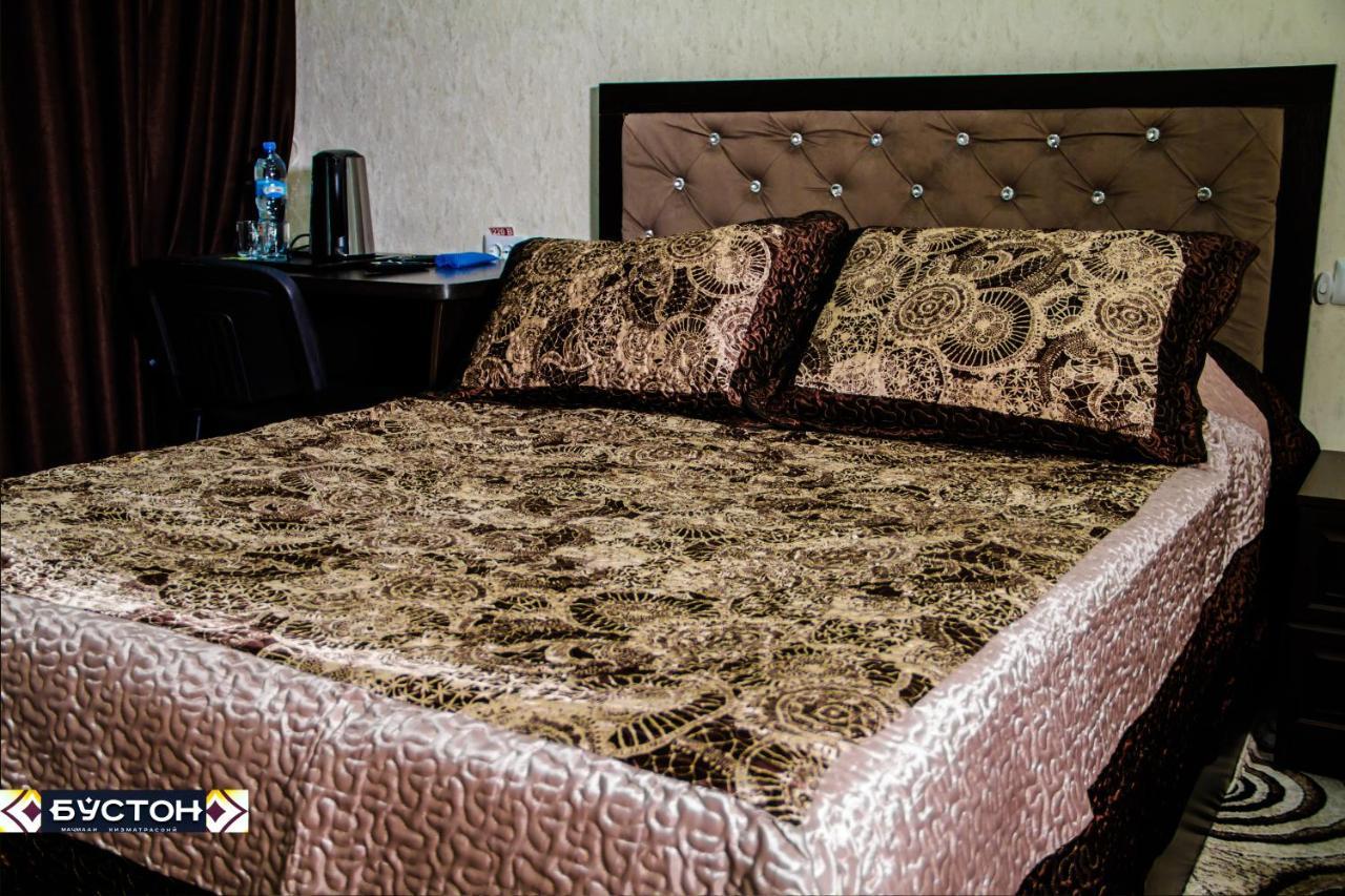 Hotel Buston Chkalovsk Buitenkant foto