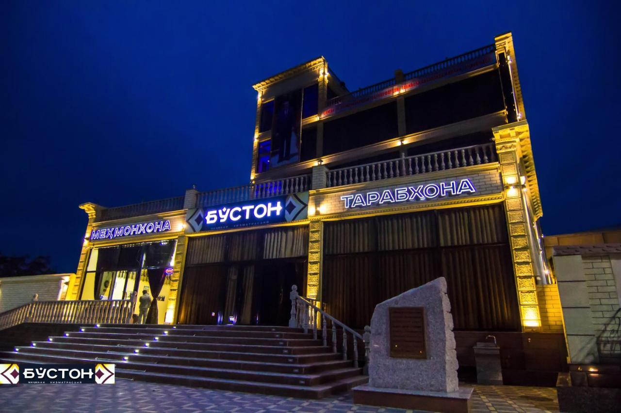 Hotel Buston Chkalovsk Buitenkant foto
