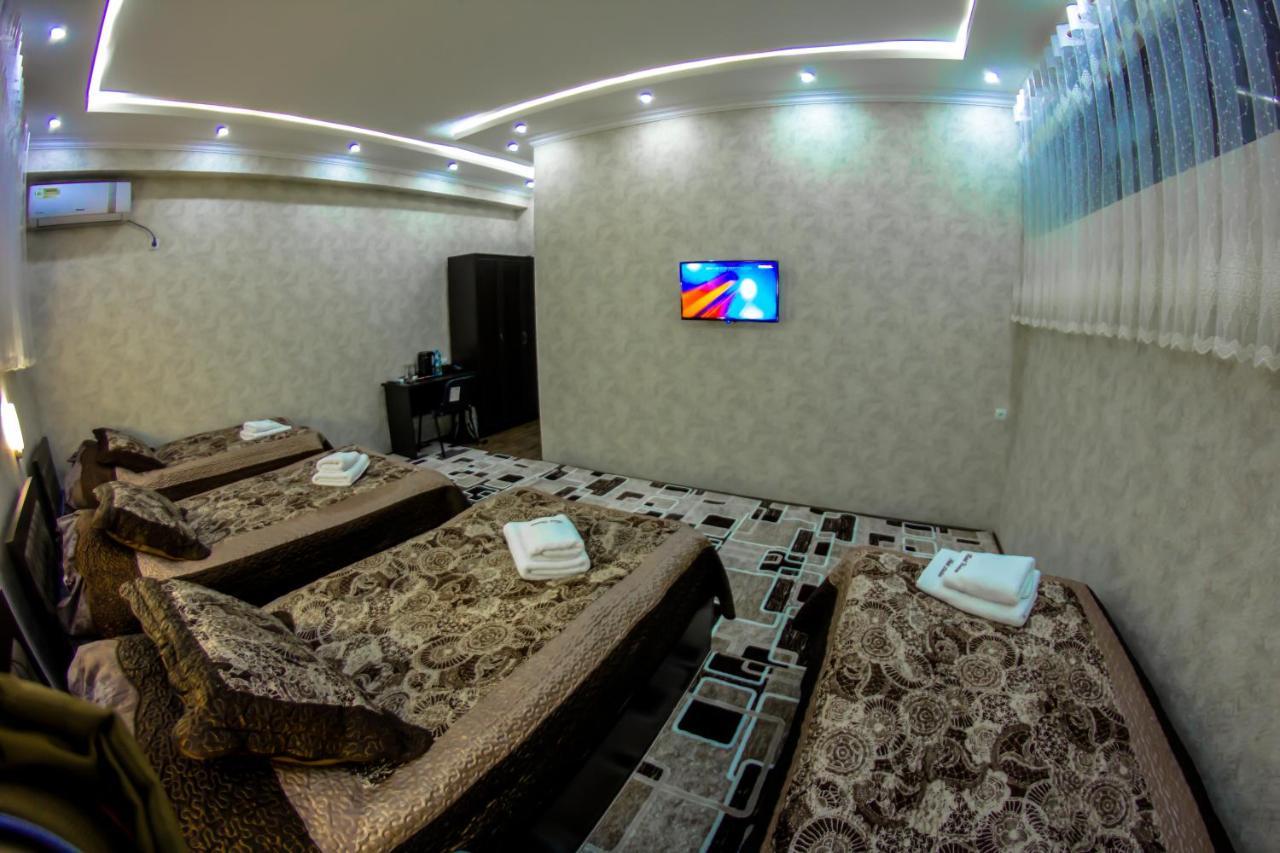 Hotel Buston Chkalovsk Buitenkant foto